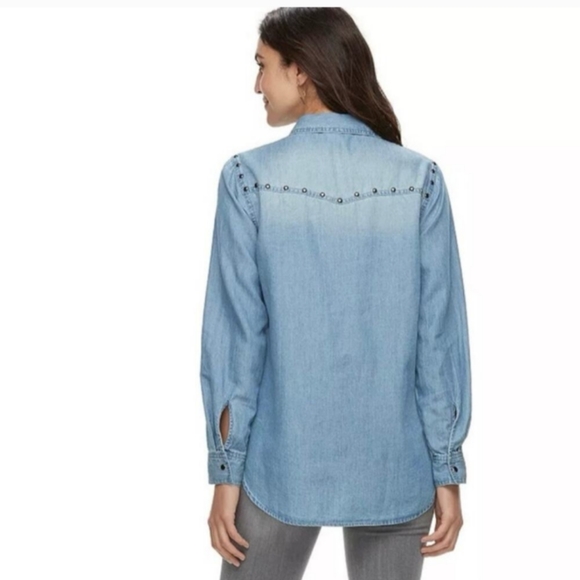 Rock & Republic Chambray Studded Shirt Size Small #New - Picture 2 of 4
